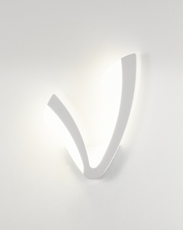 Светодиодный настенный светильник Moderli V1810-WL Line LED*13W Светодиодный настенный светильник Moderli V1810-WL Line LED*13W